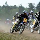 Kurz vor dem Unfall: Vincent Kinchin mit Nummer 9