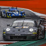 Führt die GTE-Klasse der ELMS an: Der Porsche 911 RSR von Proton Competition