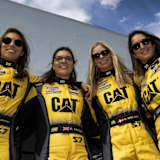 Schnelle Damen: (v. li.) Simona de Silvestro, Katherine Legge, Christina Nielsen und Ana Beatriz