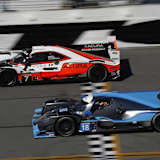 Acura DPi (hinten) und ein Oreca 07 beim Test zu den 24h von Daytona