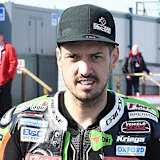 James Hillier hilft seinen von der Coronavirus-Pandemie betroffenen Landsleuten