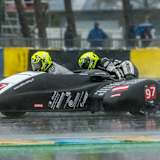 Michael Grabmüller/Sophia Kirchhofer im Regen von Le Mans