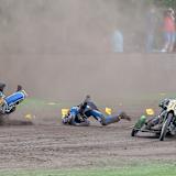 Bei ihrem erfolgreichen Wiedereinstieg in Rastede konnten Marco Hundsrucker/Michael Zapf (76) den vor ihnen gestürzten Markus Brandhofer/Tim Scheunemann gerade noch ausweichen