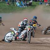 Martin Smolinski (vorne) und Lukas Fienhage (links) sind im Langbahn-GP 2020 fest dabei