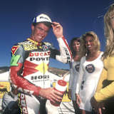 Wo Troy Corser war, waren 1995 hübsche Frauen nicht weit entfernt