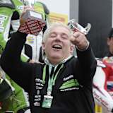 Josef Kubicek jubelt über den ersten Sieg seines Teams. Heute gilt der Tscheche als vermisst