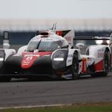 Der Toyota TS050 Hybrid von Buemi/Davidson/Nakajima