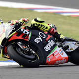 Andrea Iannone klagt über Schmerzen im Arm