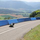 Racing in freier Natur. Und statt Strohballen gibt es Airfences, es ist also nicht mehr alles so wie früher