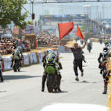 20.000 Fans kamen zum urigen Fischereihafenrennen