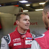 Marcel Fässler (li.) im Gespräch mit Teamkollege André Lotterer 