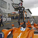 Sieg und Titel für G-Drive Racing mit Giedo van der Garde, Harry Tincknell und Simon Dolan (v. li.)