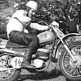 Der deutsche ČZ-Werksfahrer Paul Friedrichs war einer der frühen Zweitakt-Protagonisten und der erste Zweitakt-Weltmeister der 500er Klasse