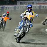 Ein Tänzer mit dem Motorrad: Tomasz Gollob (vorne)