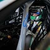 Schnellster Mann am Freitag auf dem Nürburgring: Sheldon van der Linde im Audi R8 LMS