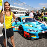 Einer der beiden Audi R8 LMS von HCB-Rutronik Racing