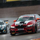 Der BMW M4 GT4 von Claudia Hürtgen auf dem Sachsenring