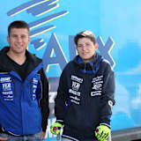 Sarah Heide borgt Rafael Neuner ihre Suzuki