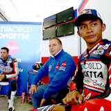 Zulfahmi Khairuddin in der Ongetta-Box, hinten Masbou