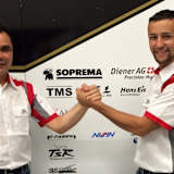 JiR-Teamchef Luca Montiron und Randy Krummenacher einigten sich auf Kalex-Material