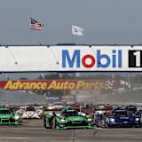 Start frei für die 12h von Sebring mit den beiden Nissan DPi (grün) und dem Cadillac DPi von Spirit of Daytona