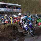 Papenmeier (#423) gewinnt den Start!