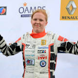 Alice Powell als Siegerin in der Formel Renault