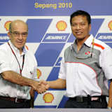 Dorna-Chef Ezpeleta mit Razlan Razali