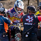 Bereits nach seinem spektakulären Sturz war klar, dass sich Tomac in Thunder Valley verletzt hatte