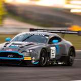 Führt die 24h von Spa-Francorchamps an: Der Aston Martin Vantage von Dominik Baumann/Marvin Kirchhöfer/Maxime Martin