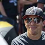 Robert Wickens bei der Enthüllung der Boliden