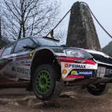 Der Sieger auf einer der Brücken von «El Condor» – Skoda-Pilot Nicolas Fuchs