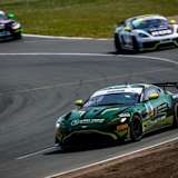British Racing Green in der ADAC GT4 Germany: Der Aston Martin Vantage GT4 von Dörr Motorsport