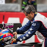 Juan Pablo Montoya neben dem Oreca 07 bei den 24h von Le Mans 2020