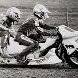 Tommy Kunert und Marco Hundsrucker 1996 auf einem 1000er-Gespann in England