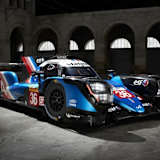 Viel Rot, Weis und Blau beim Alpine A480