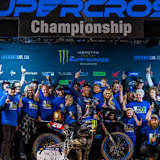 Das Star Racing Yamaha Team feiert mit Christian Craig den Triumph