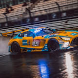 Führt das 24h Rennen auf dem Nürburgring an: Der Mercedes-AMG vom Mercedes-AMG Team HRT