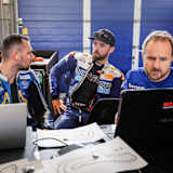 Moser (li.) im Gespräch mit Jonas Folger