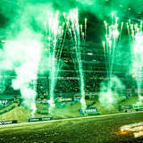 Supercross in den USA ist eine gewaltige Show, hier in Indianapolis