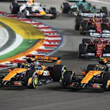 Oscar Piastri (links) und Lando Norris in Singapur