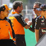 Lando Norris, Andrea Stella, Laurent Mekies und Max Verstappen