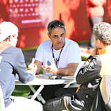 Juan Pablo Montoya (Mitte), rechts McLaren-Teamchef Andrea Stella