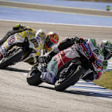 Alex Lowes vor Andrea Iannone, der im Sprint Dritter wurde