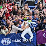 Carlos Sainz feierte in Baku mit seinem Williams-Team