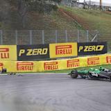 Zu Beginn des GPs touchierte Bortoleto die Bande