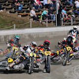 Mario Niedermeier (10) zeigte bei seinem Debüt eine gute Leistung