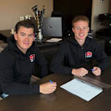 Teammanager Wiljan Wikselaar und Jeffrey Buis