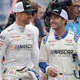 In Le Mans: Jenson Button (li.) und Mike Rockenfeller