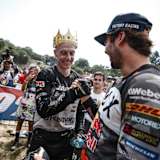Graham Jarvis setzte sich gleich die Krone auf, Lettenbichler gratuliert